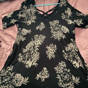 Torrid top size 4